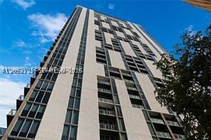 CENTRO CONDO - Residential Lease