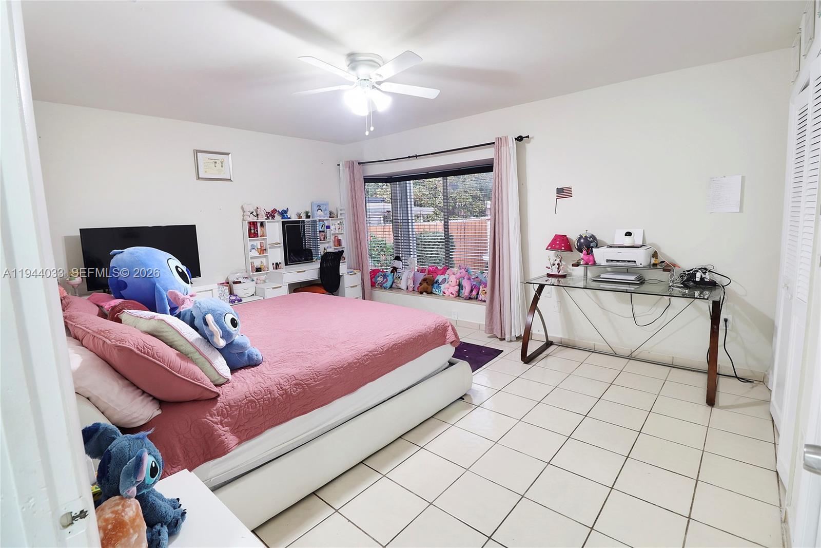 HOLLEMAN MANOR NO 2 2ND A - Residential