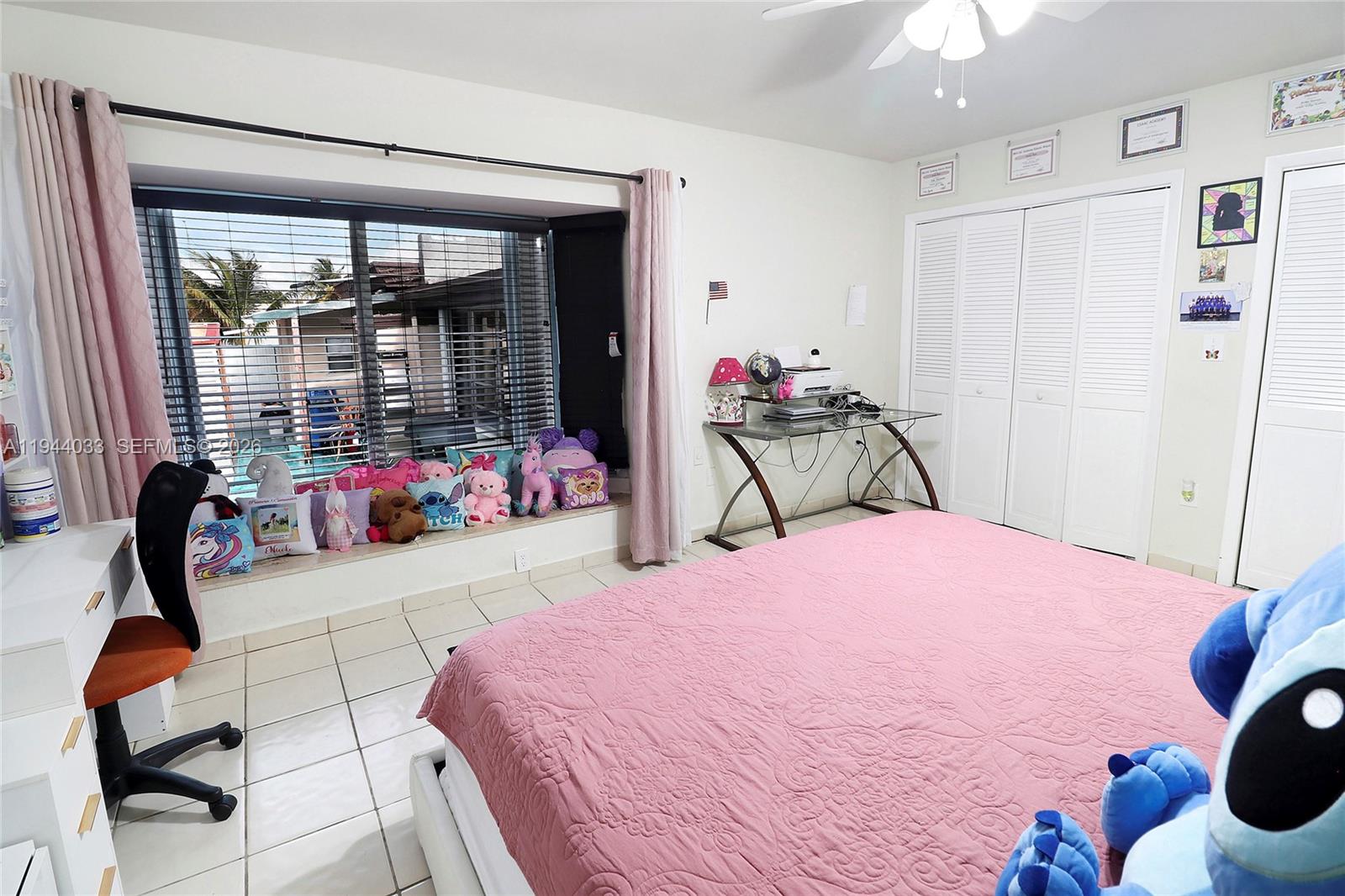HOLLEMAN MANOR NO 2 2ND A - Residential