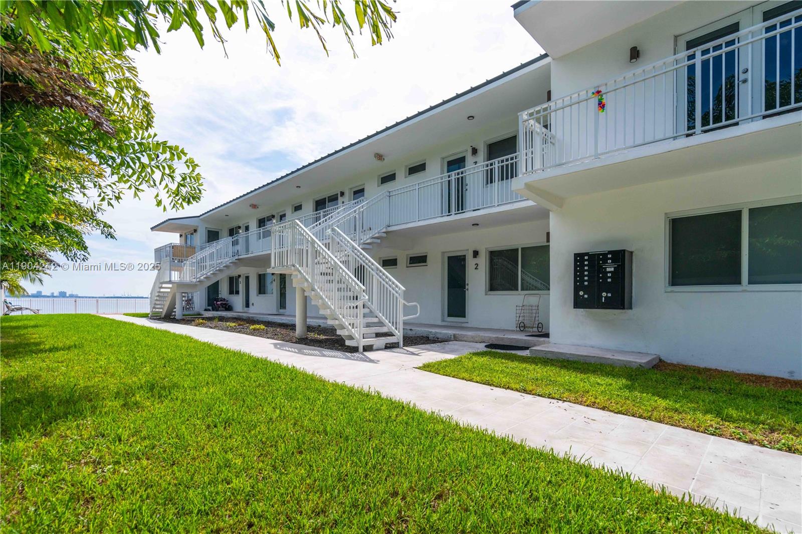 TREASURE IS 1ST ADDN PORT - Residential Lease