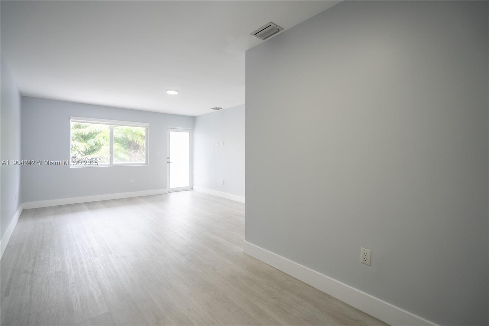TREASURE IS 1ST ADDN PORT - Residential Lease