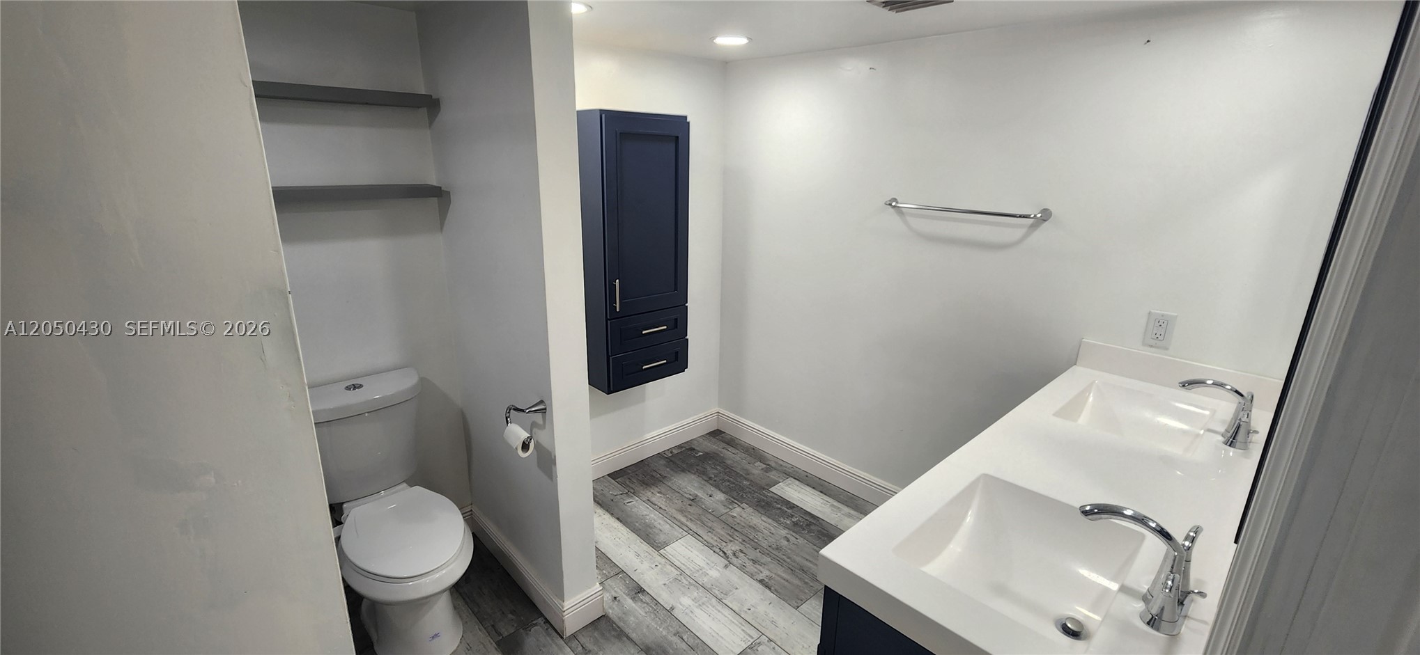 KIMBERLY LAKE VILLAS - Residential Lease