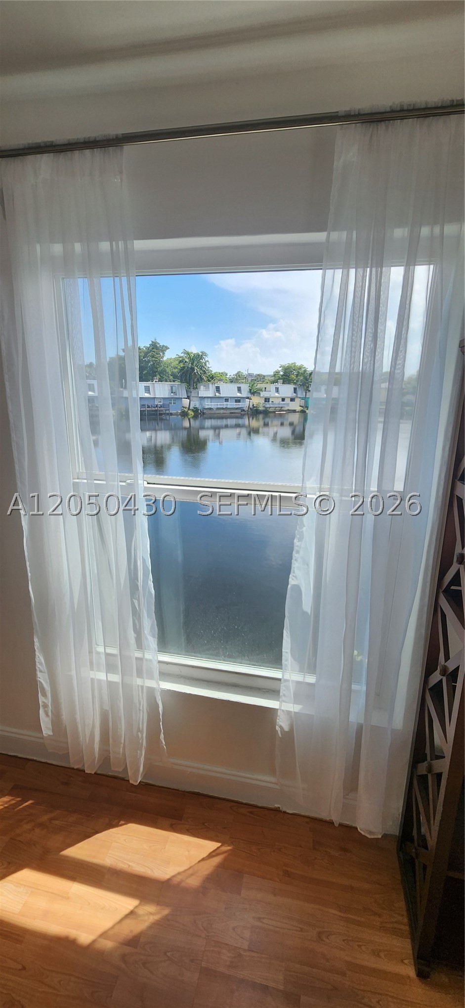 KIMBERLY LAKE VILLAS - Residential Lease