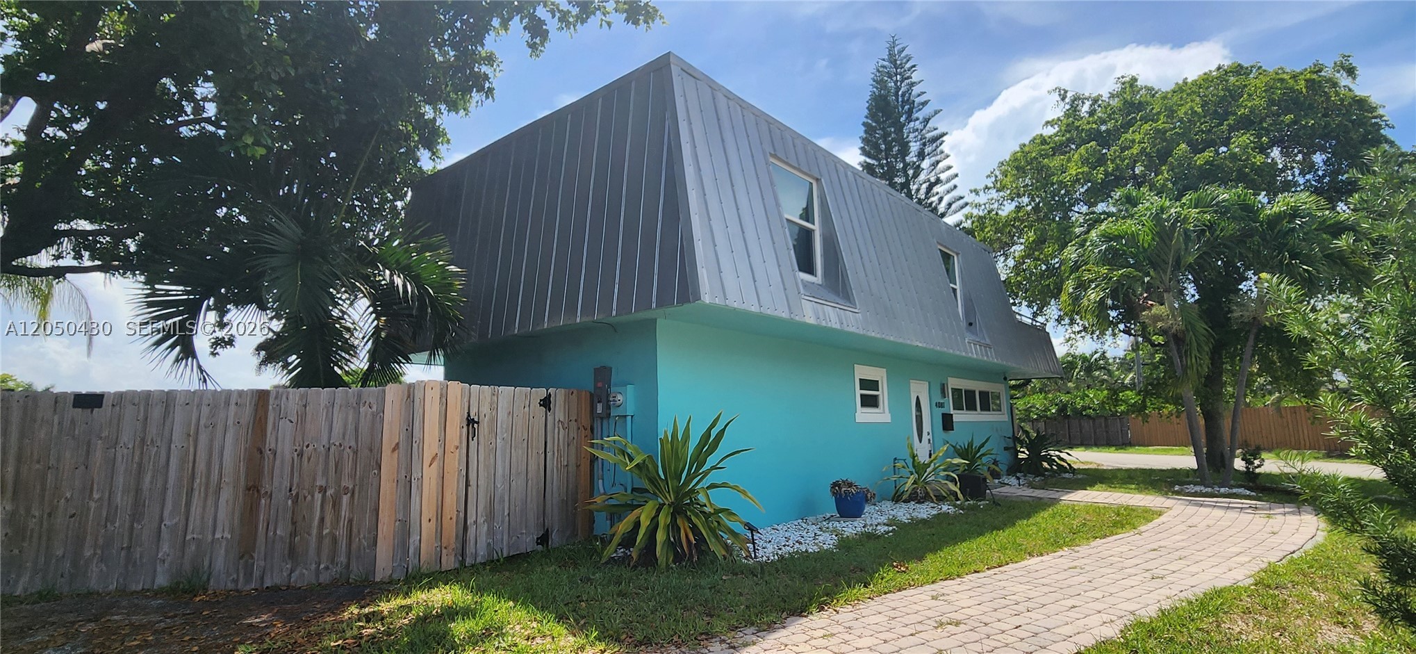KIMBERLY LAKE VILLAS - Residential Lease