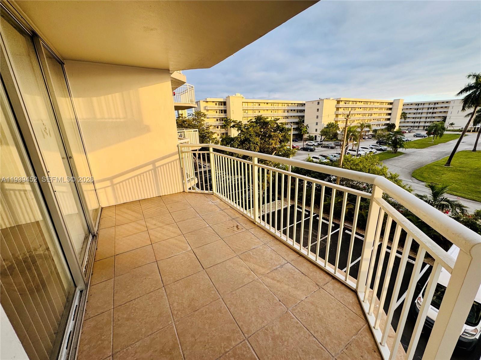 DEL PRADO MARINA - Residential