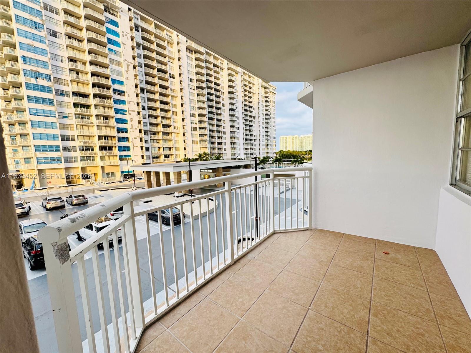 DEL PRADO MARINA - Residential