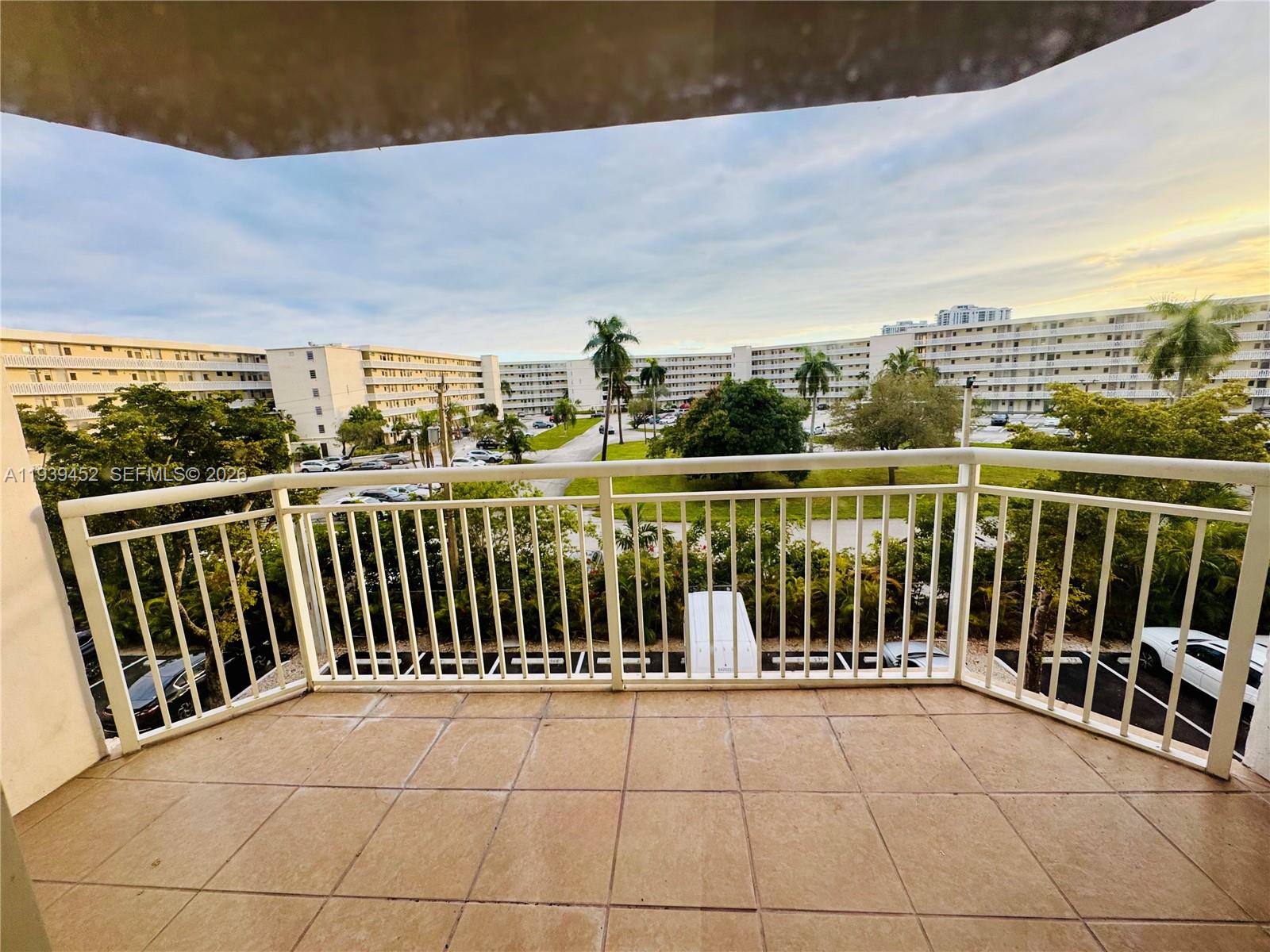 DEL PRADO MARINA - Residential