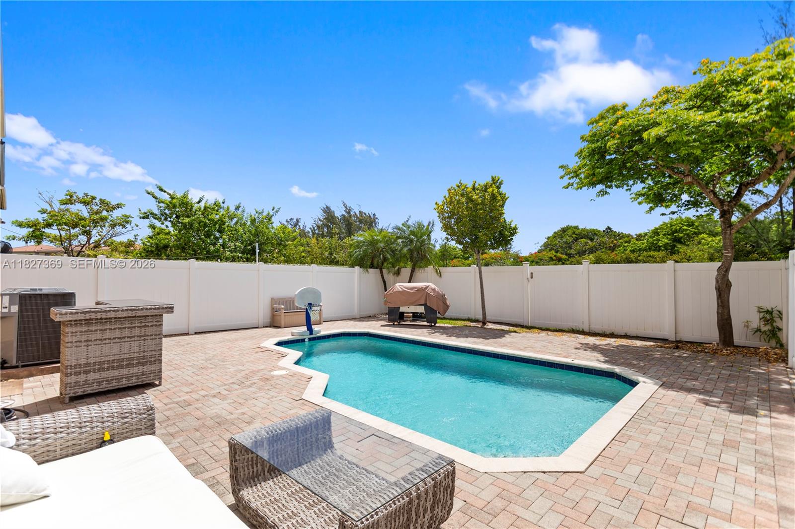**REDUCED AND PRICED RIGHT FOR FAST SALE** SPACIOUS POOL HOME WITH OVERSIZE BACKYARD PLUS WALKING, JOGGING AND BIKING PATH RIGHT BY YOUR BACKYARD (NO REAR NEIGHBOURS) IN DESIRABLE AVENTURA ISLES**GREAT OPPORTUNITY TO OWN A POOL HOME WITH A GARAGE AND AN OVERSIZE BACKYARD IN CHAMPIONS LAKE COMMUNITY**ALL AGES WELCOME, 24 HOURS SECURITY, SECURITY SYSTEM, INTERNET, COMMUNITY POOL, GYM AND MORE...**GREAT LOCATION JUST MINUTES TO I-95, TURNPYKE, 836 BEACHES AND MORE...** OWNER MOTIVATED.** Open House Sunday 3/29 from 10 am to 4 pm.
