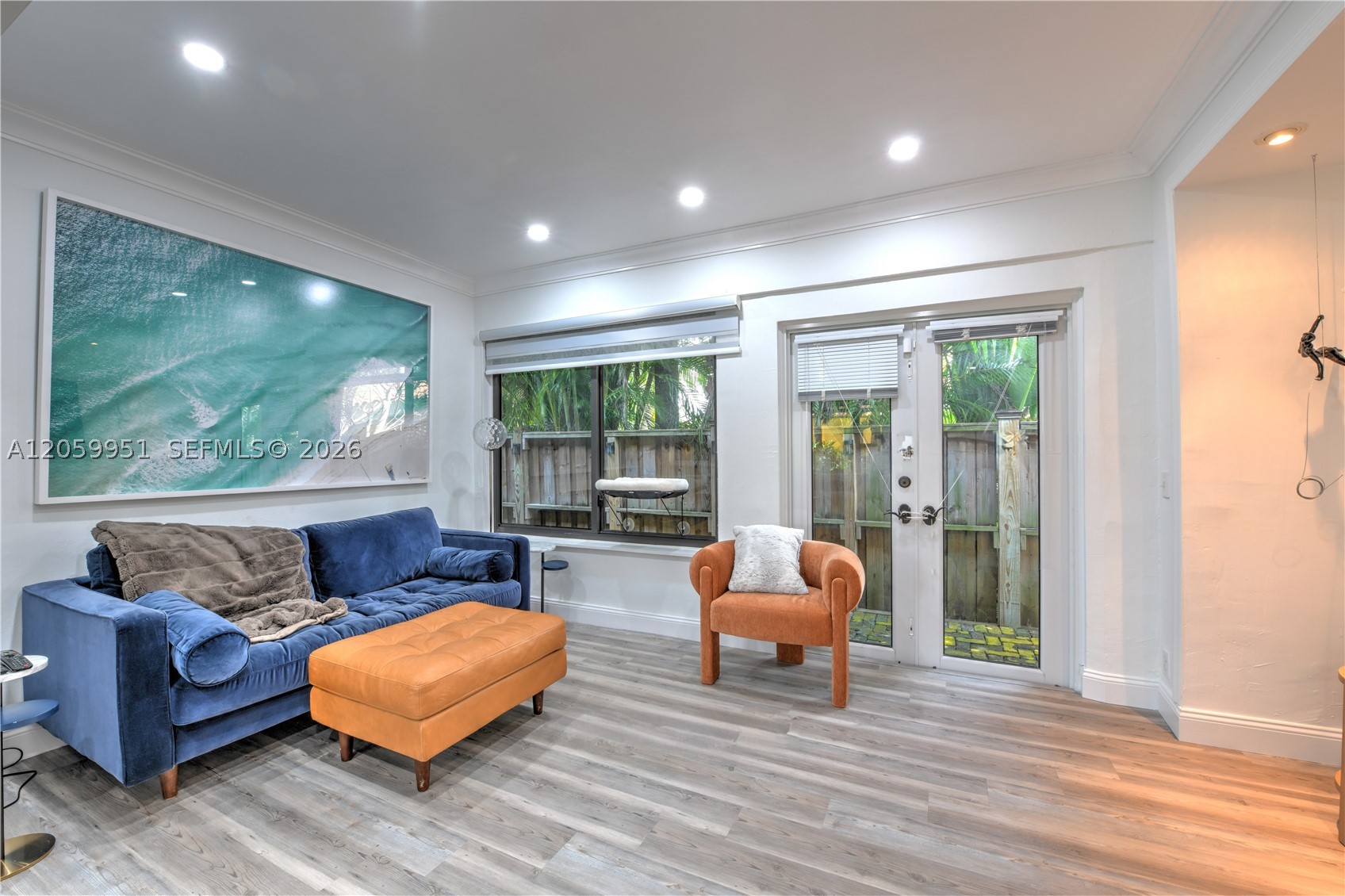 HOLLYWOOD - Residential