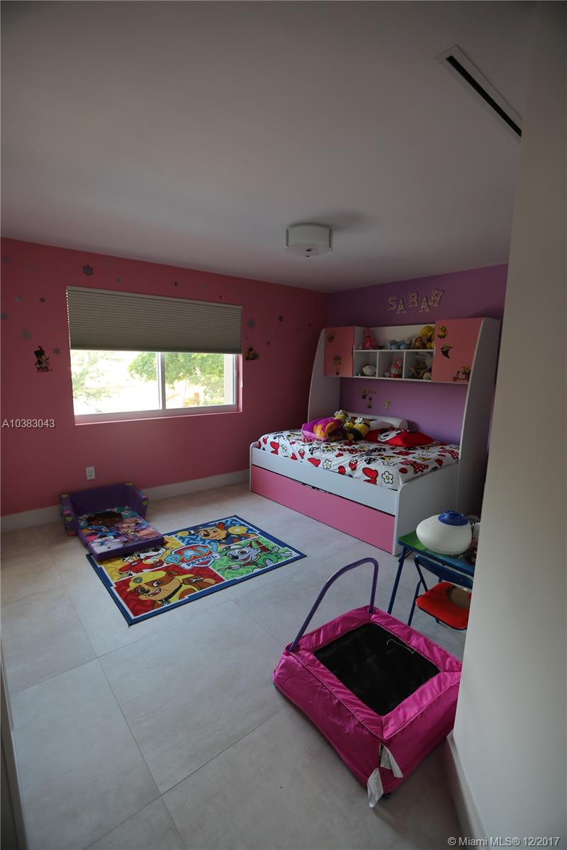 Doral Isles Riviera Amd - Residential