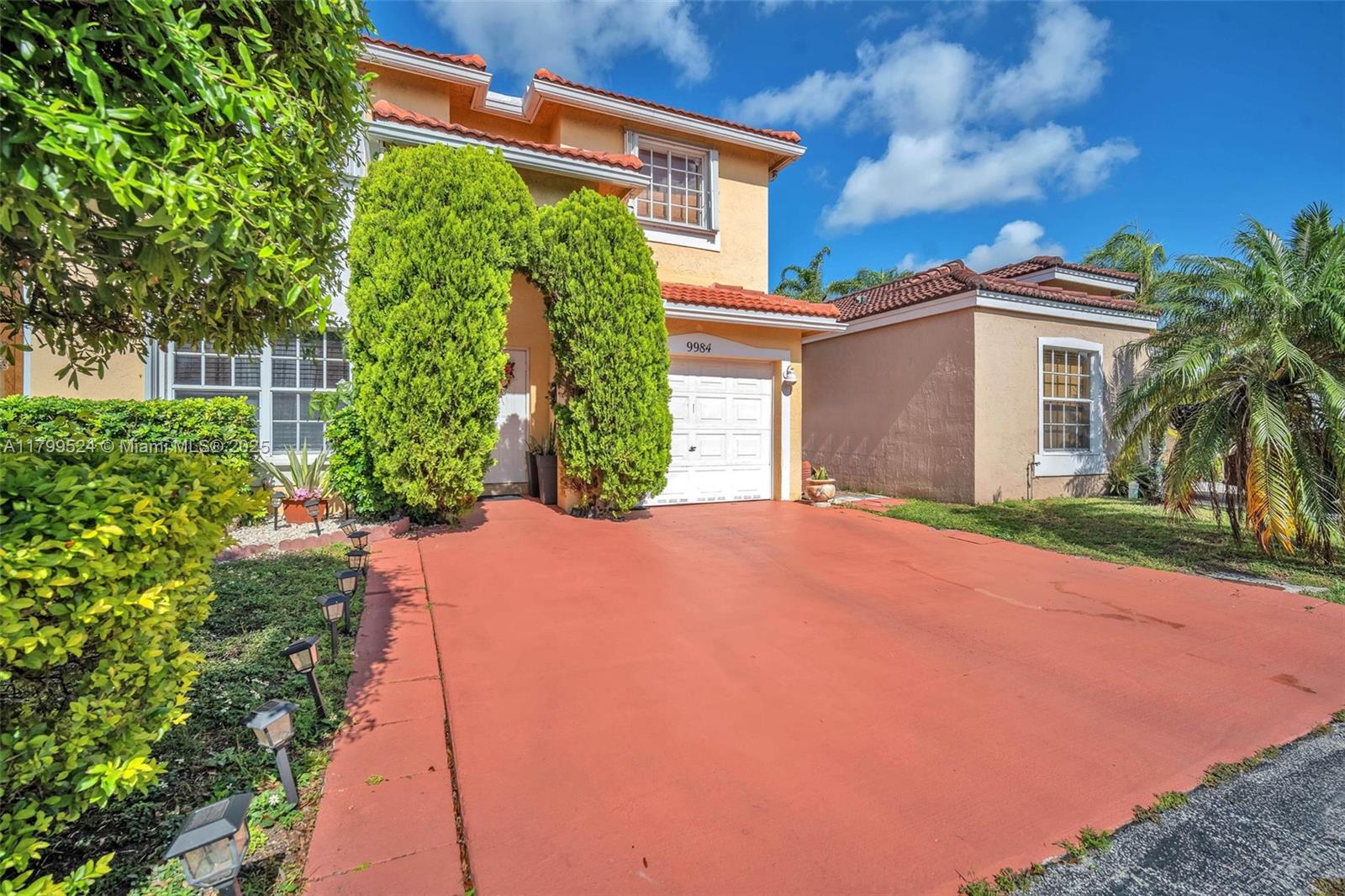 FOREST LAKES GARDENS SEC - Residential