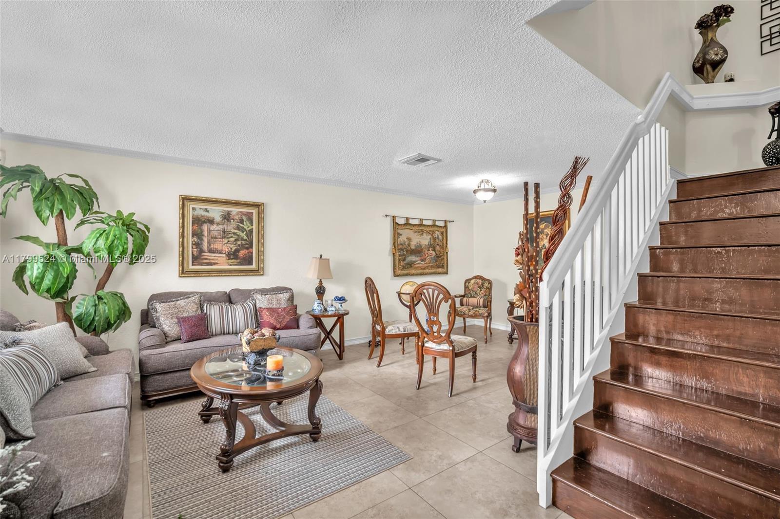 FOREST LAKES GARDENS SEC - Residential