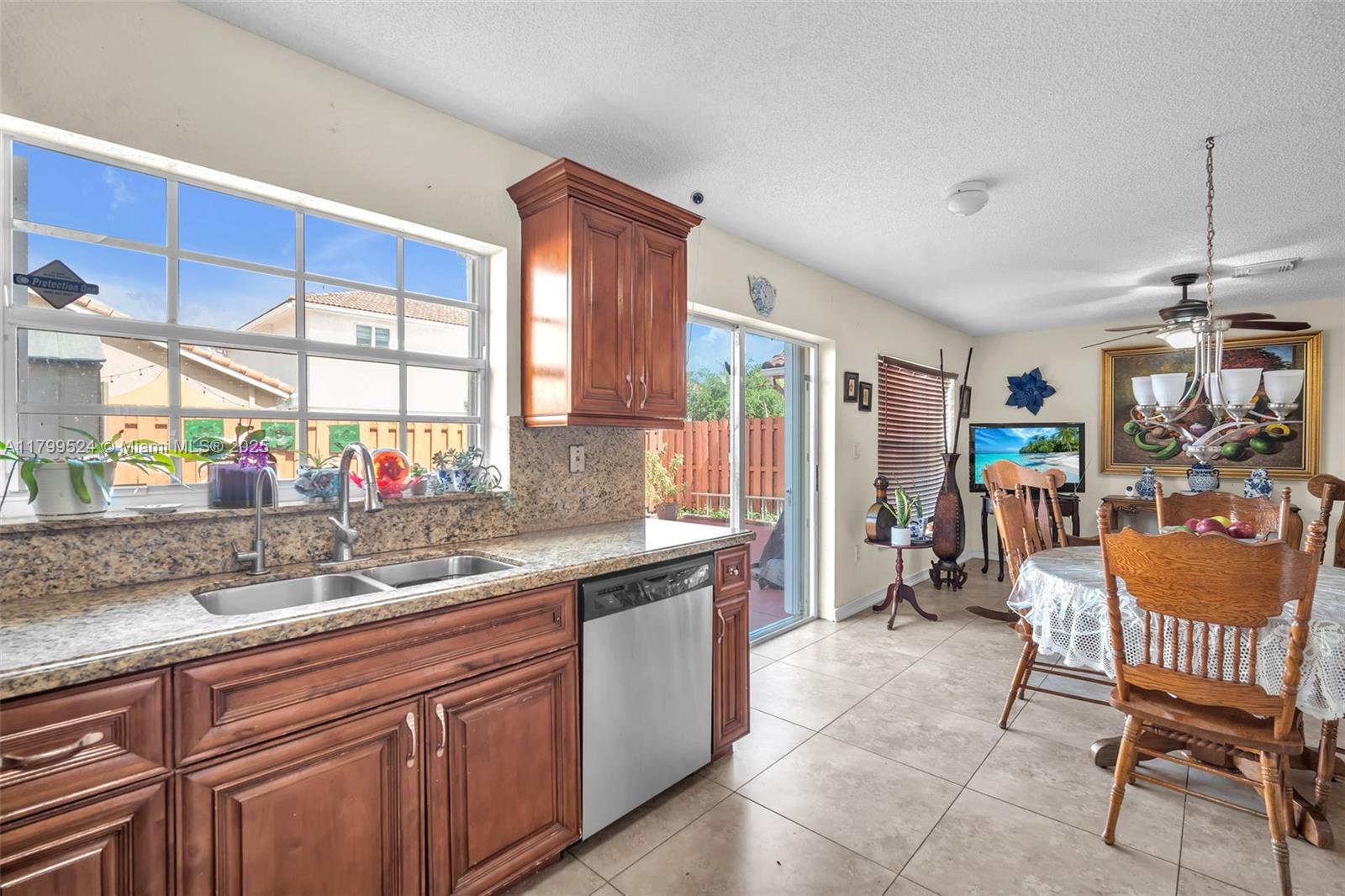 FOREST LAKES GARDENS SEC - Residential