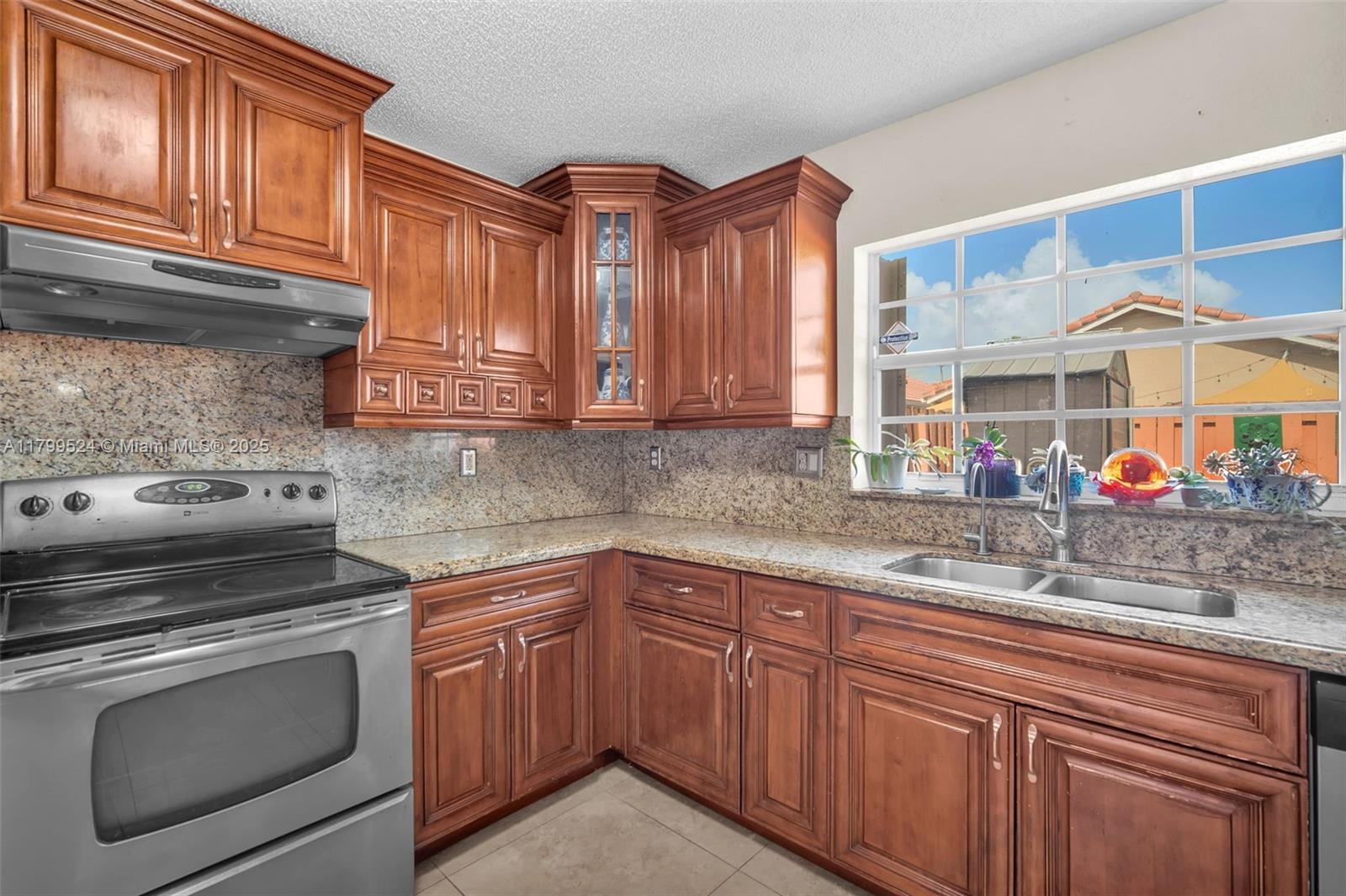 FOREST LAKES GARDENS SEC - Residential