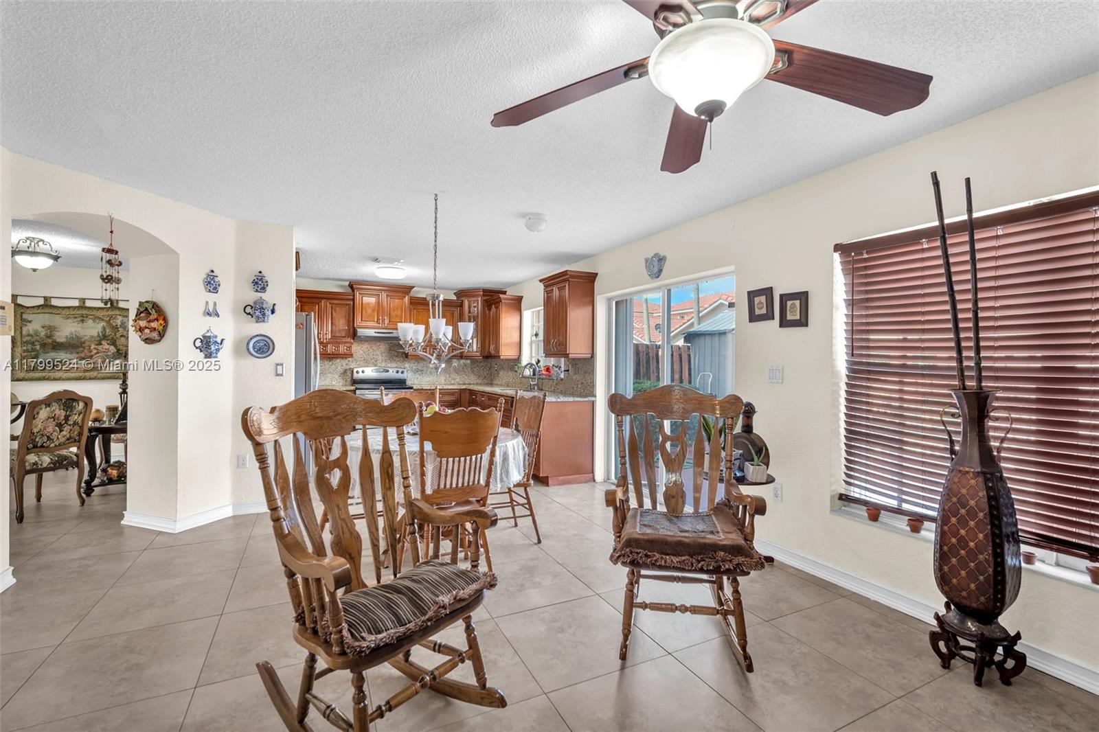FOREST LAKES GARDENS SEC - Residential