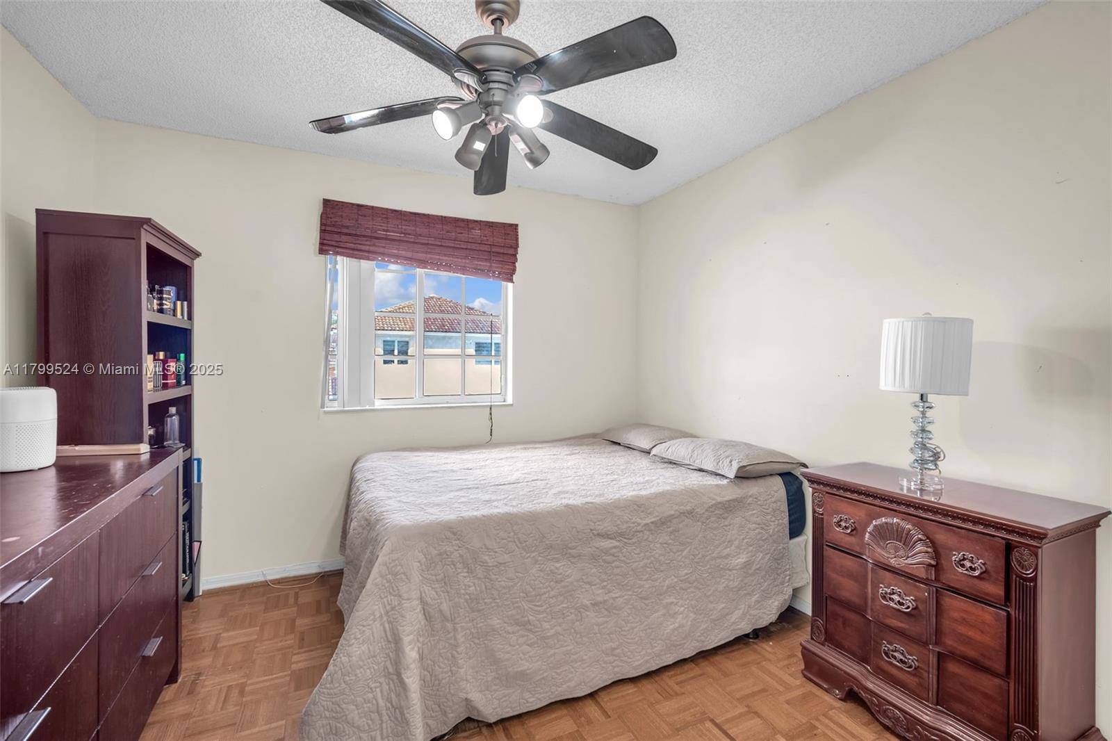 FOREST LAKES GARDENS SEC - Residential