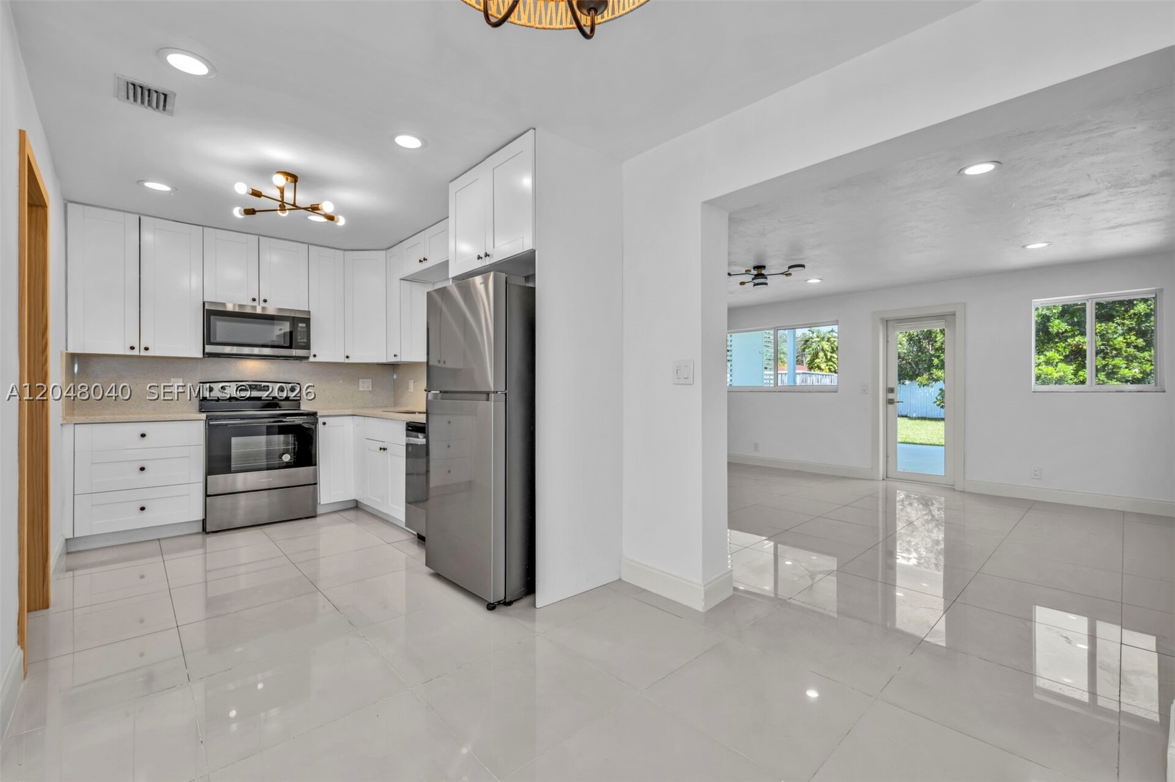 HALLANDALE BY THE SEA - Residential
