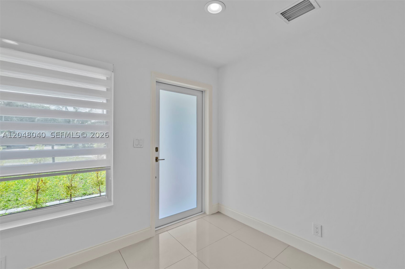 HALLANDALE BY THE SEA - Residential