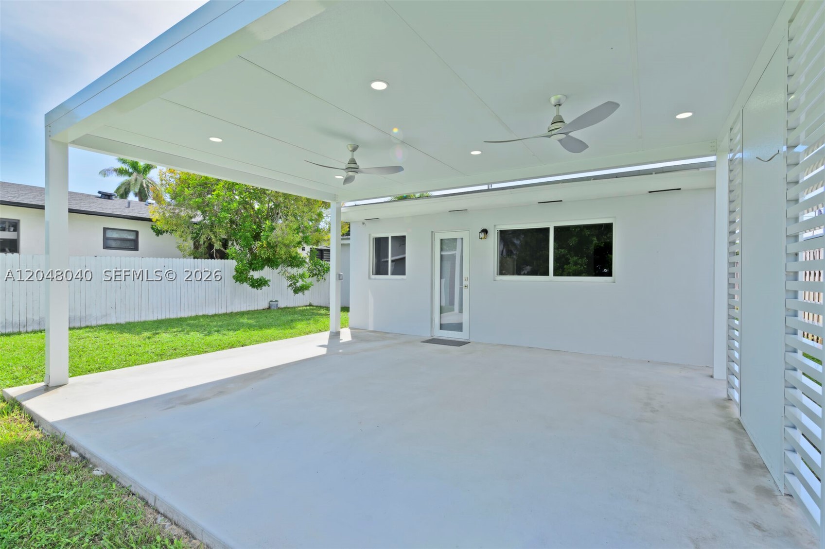 HALLANDALE BY THE SEA - Residential