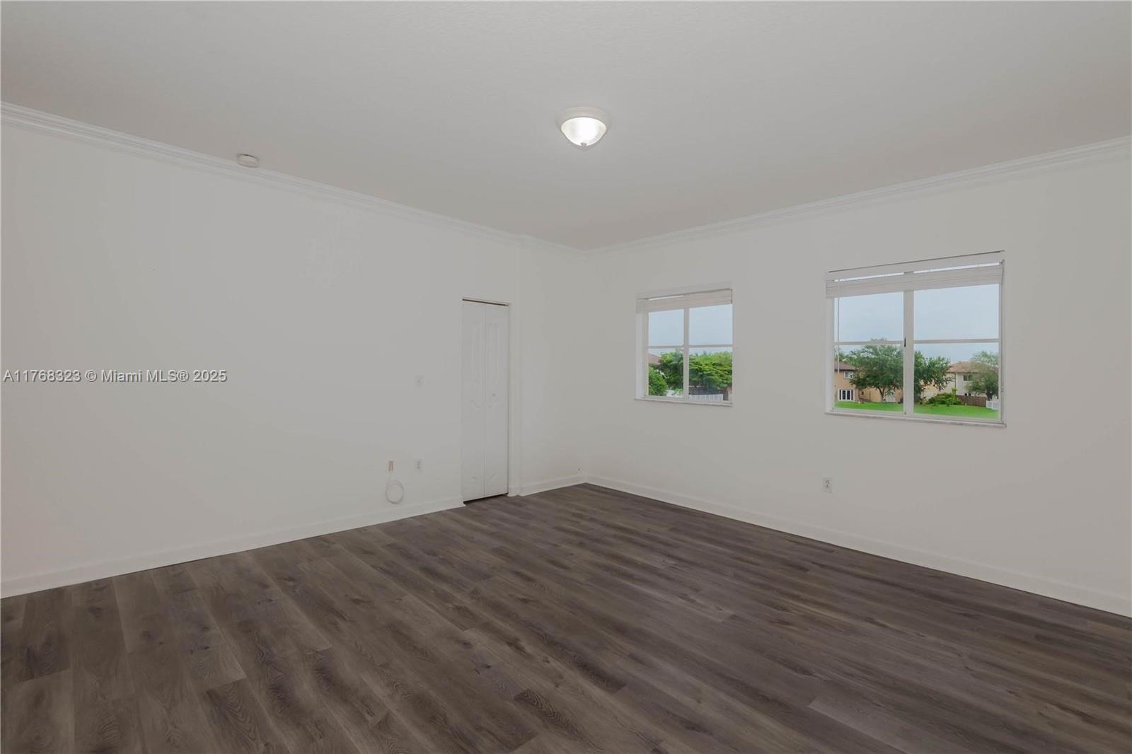 MIRENS PLACE - Residential