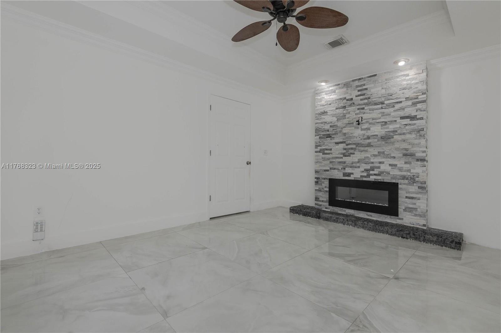 MIRENS PLACE - Residential