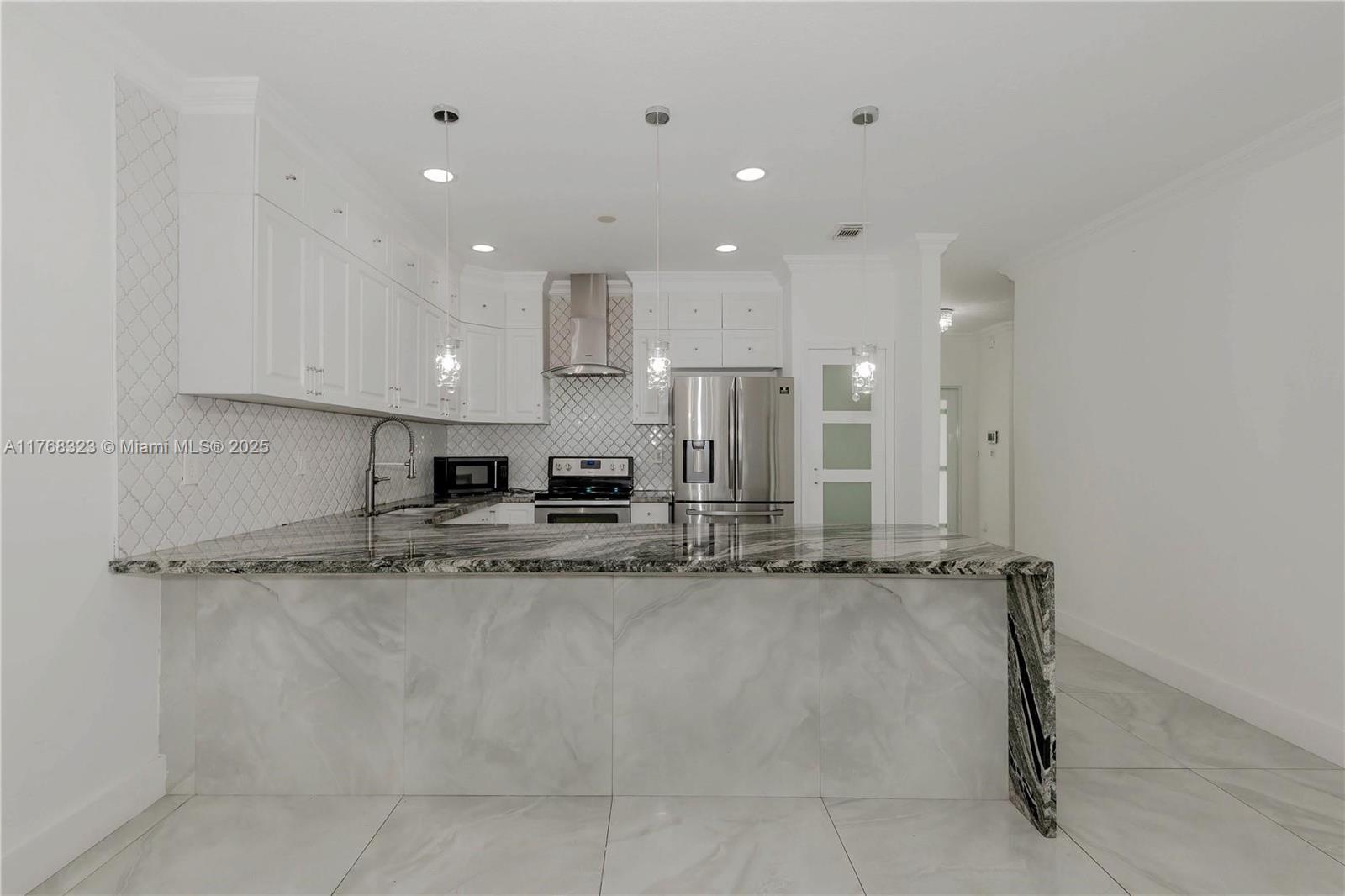 MIRENS PLACE - Residential