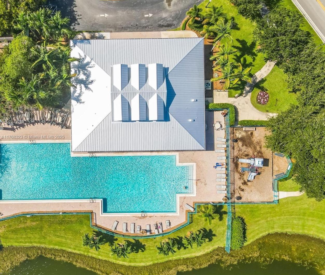MIRENS PLACE - Residential