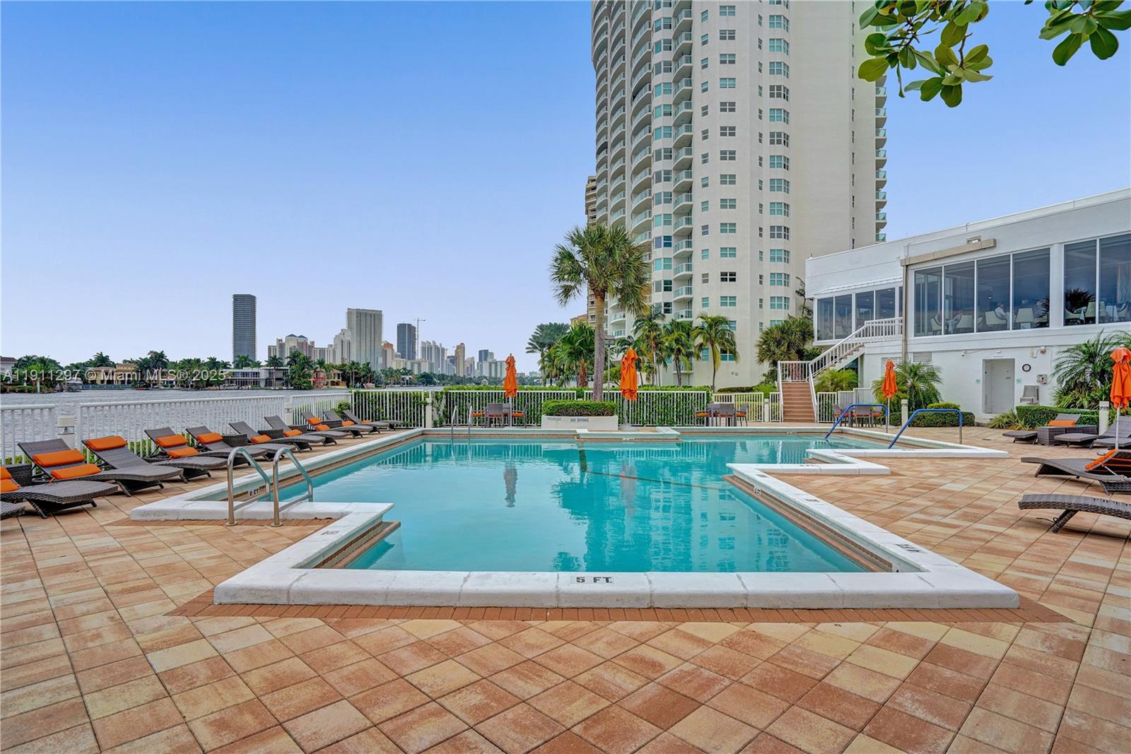 HAMPTONS WEST CONDO - Residential