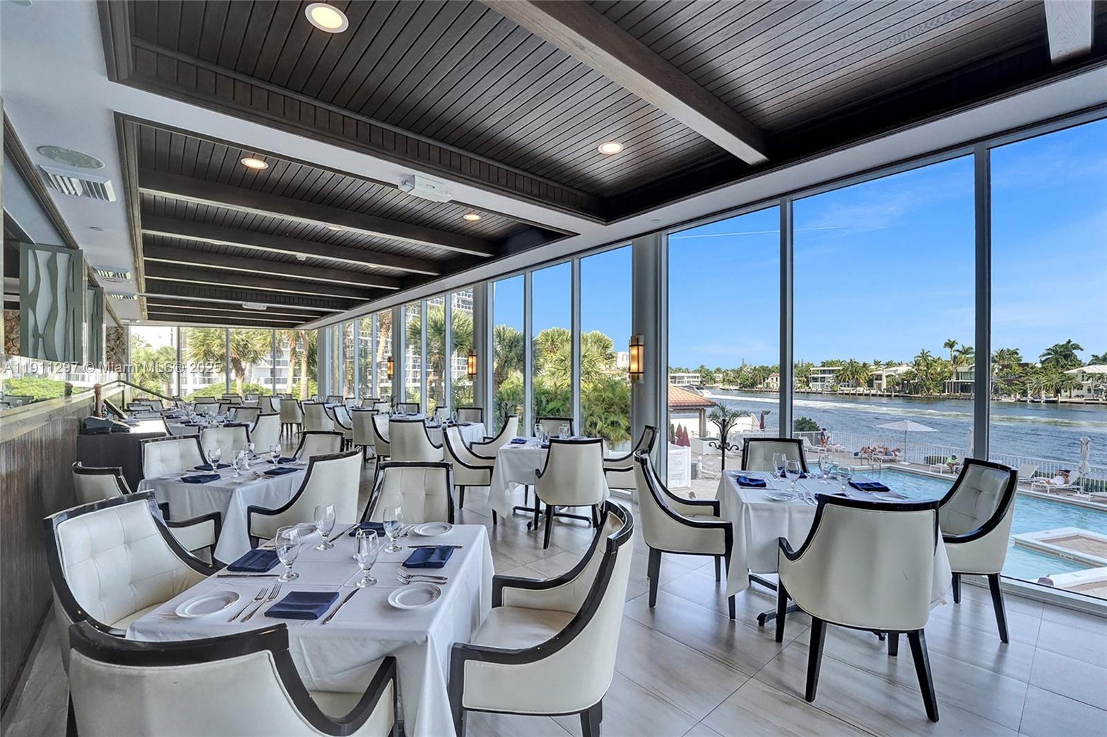 HAMPTONS WEST CONDO - Residential