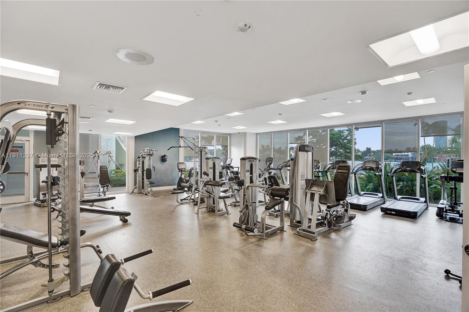 HAMPTONS WEST CONDO - Residential