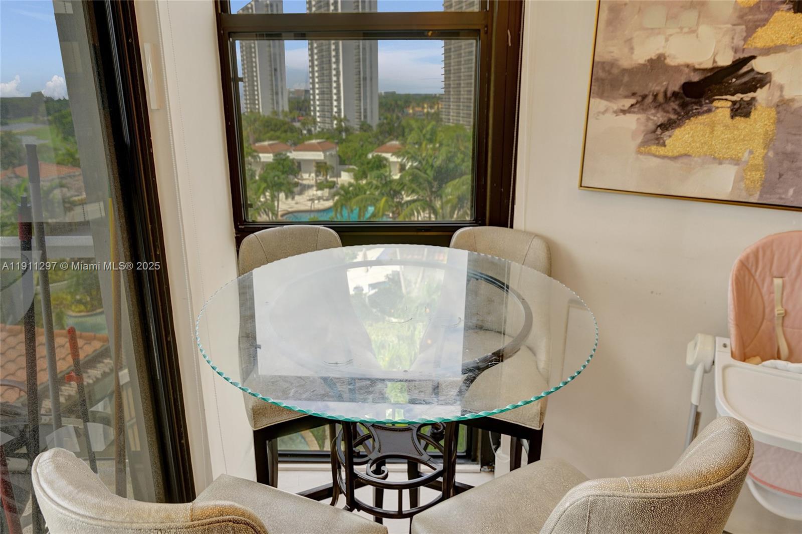 HAMPTONS WEST CONDO - Residential