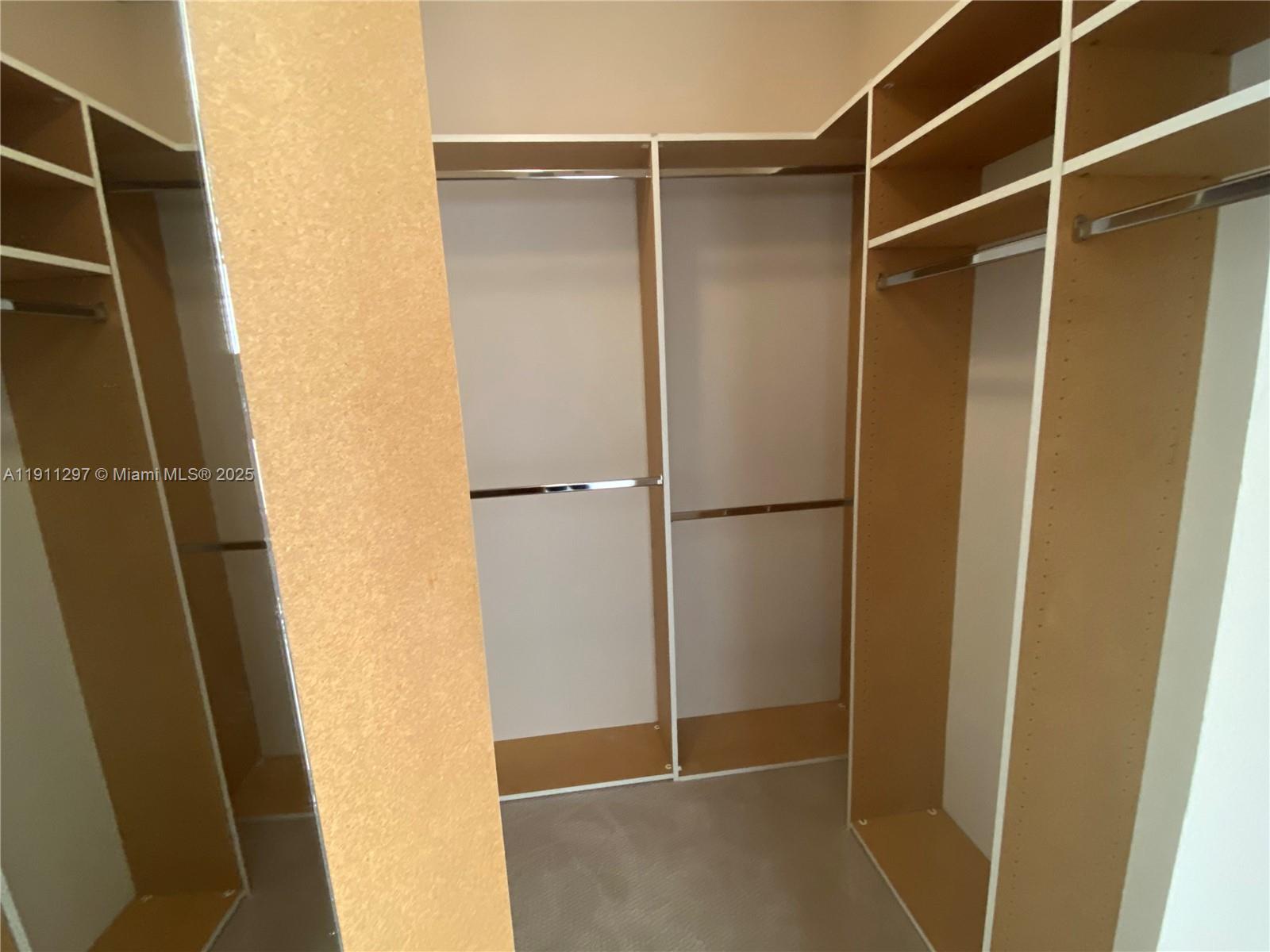 HAMPTONS WEST CONDO - Residential