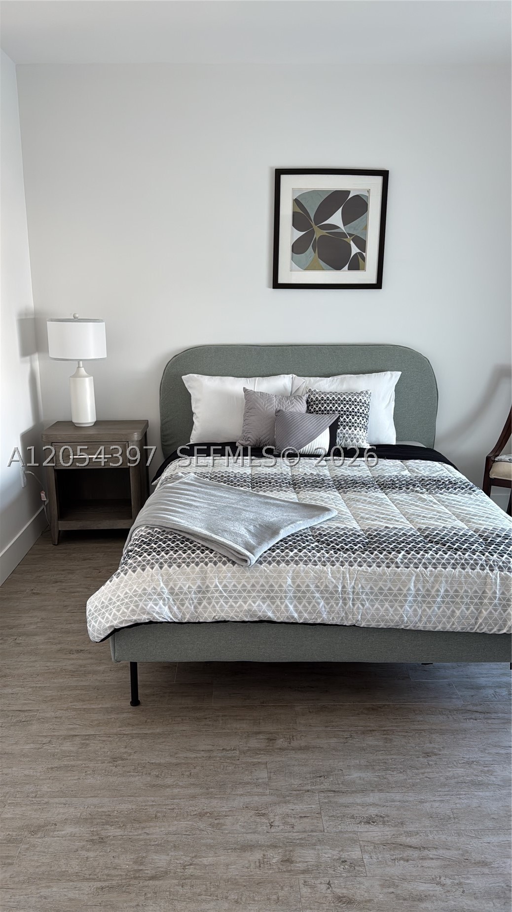 IVY CONDO - Residential Lease