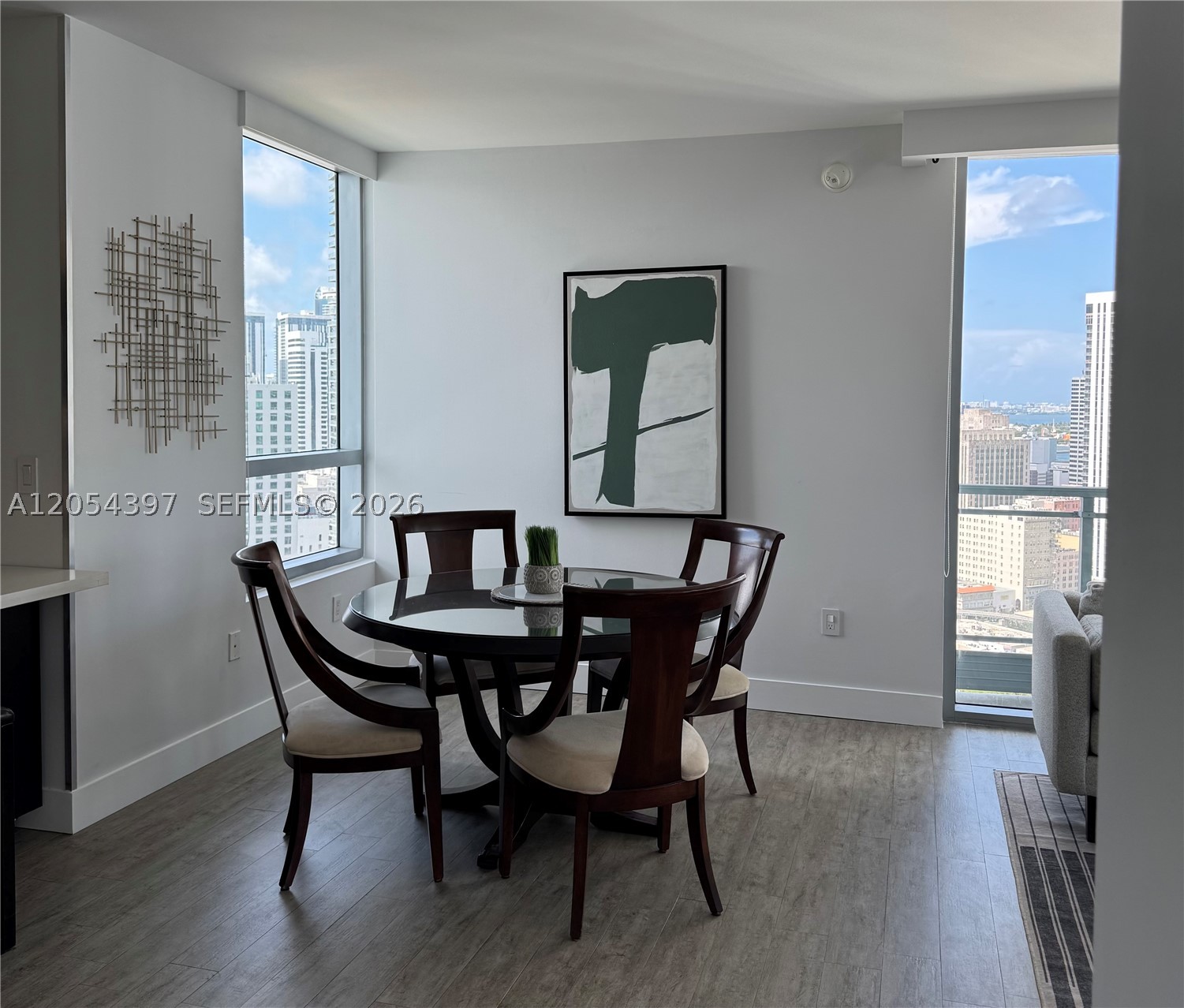 IVY CONDO - Residential Lease