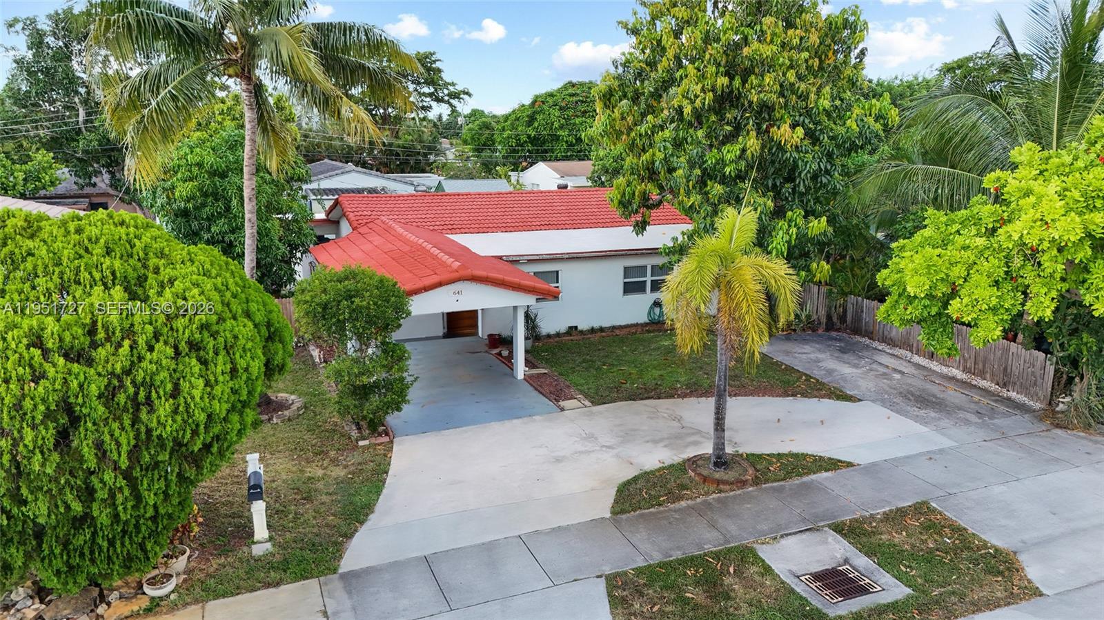 COLLIER ESTATES 3RD ADD - Residential