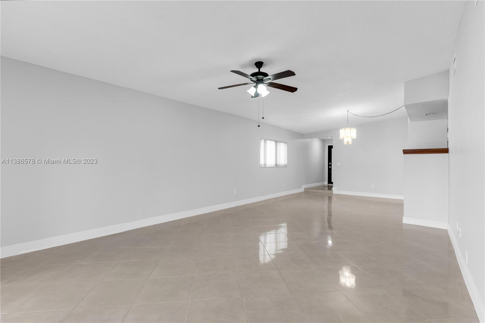 CREEKSIDE VILLAS SEC TWO - Residential Lease
