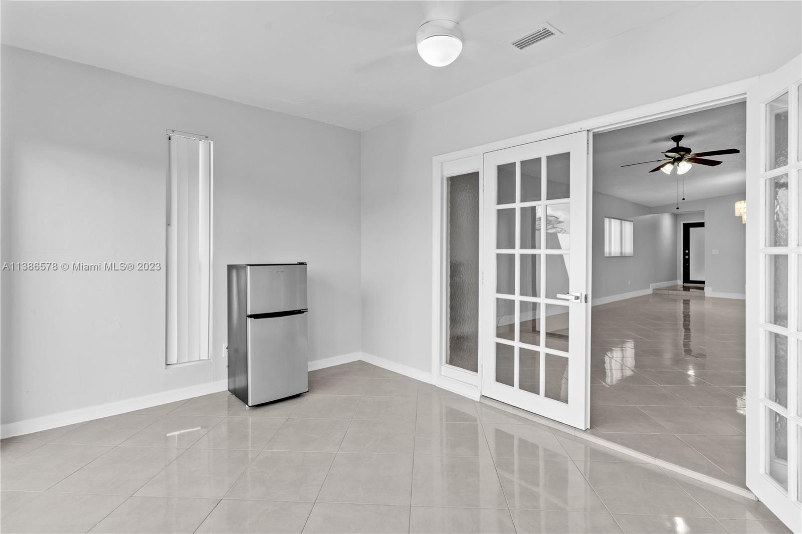 CREEKSIDE VILLAS SEC TWO - Residential Lease