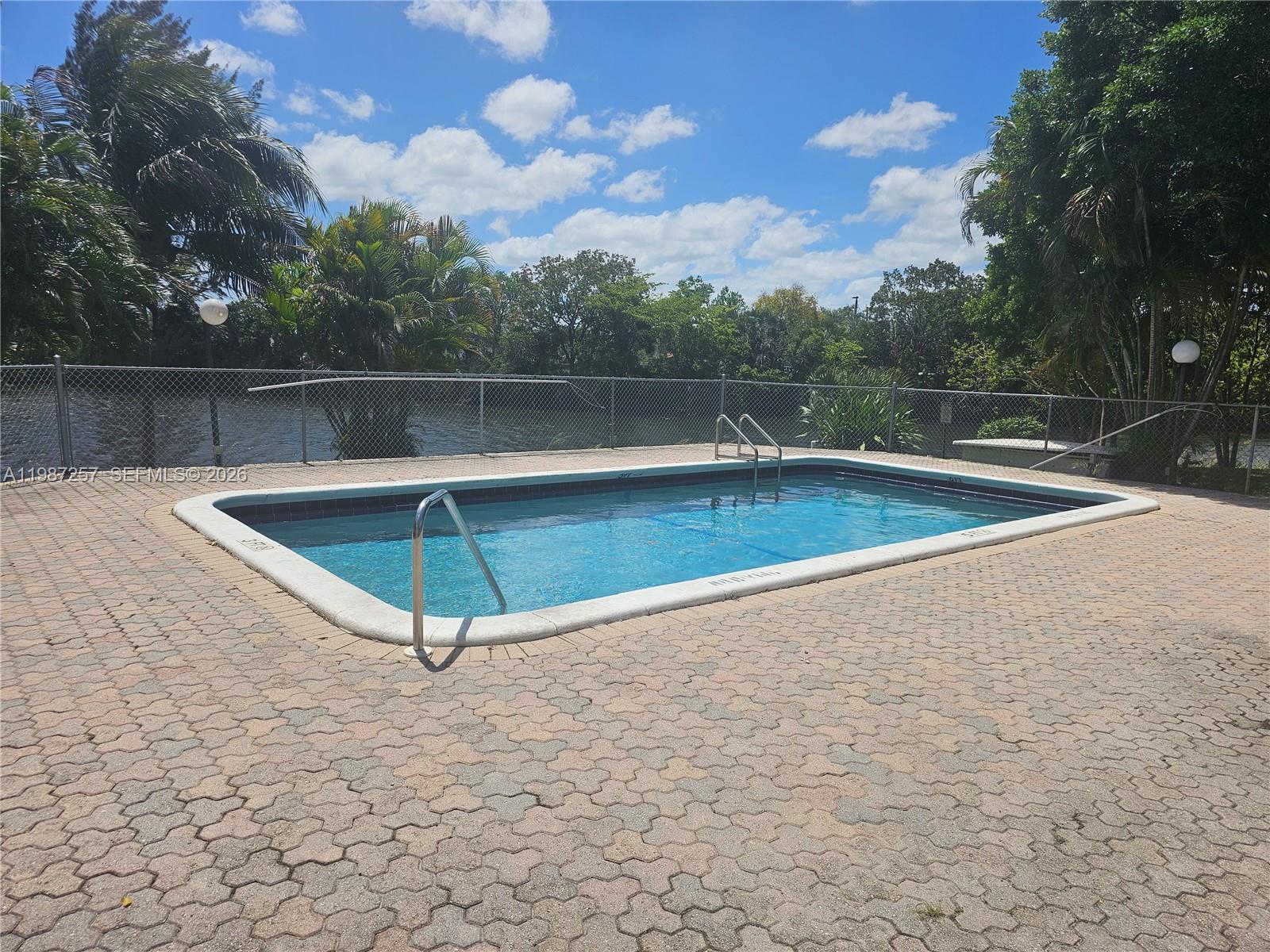 LAKES OF INVERRARY CONDO - Residential Lease