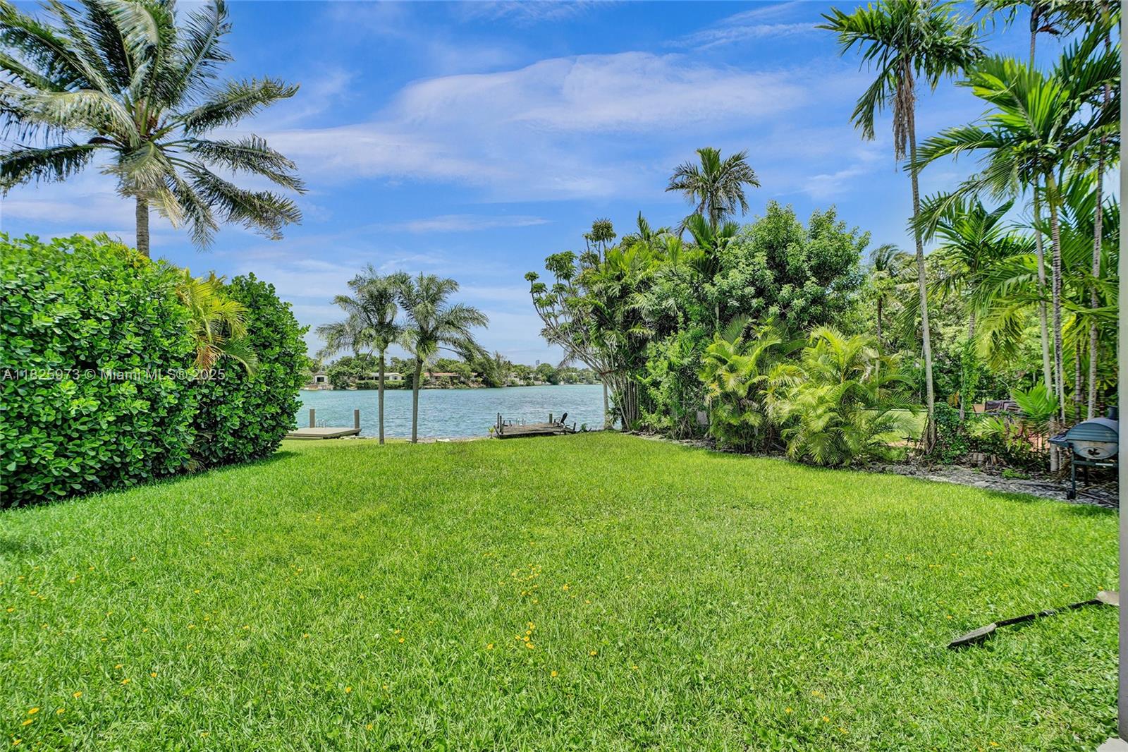 SKY LAKE - Residential