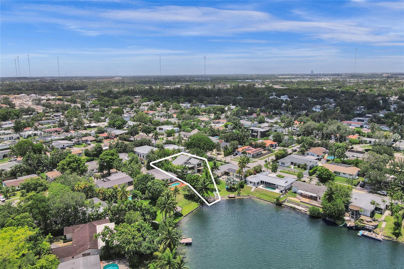 SKY LAKE - Residential