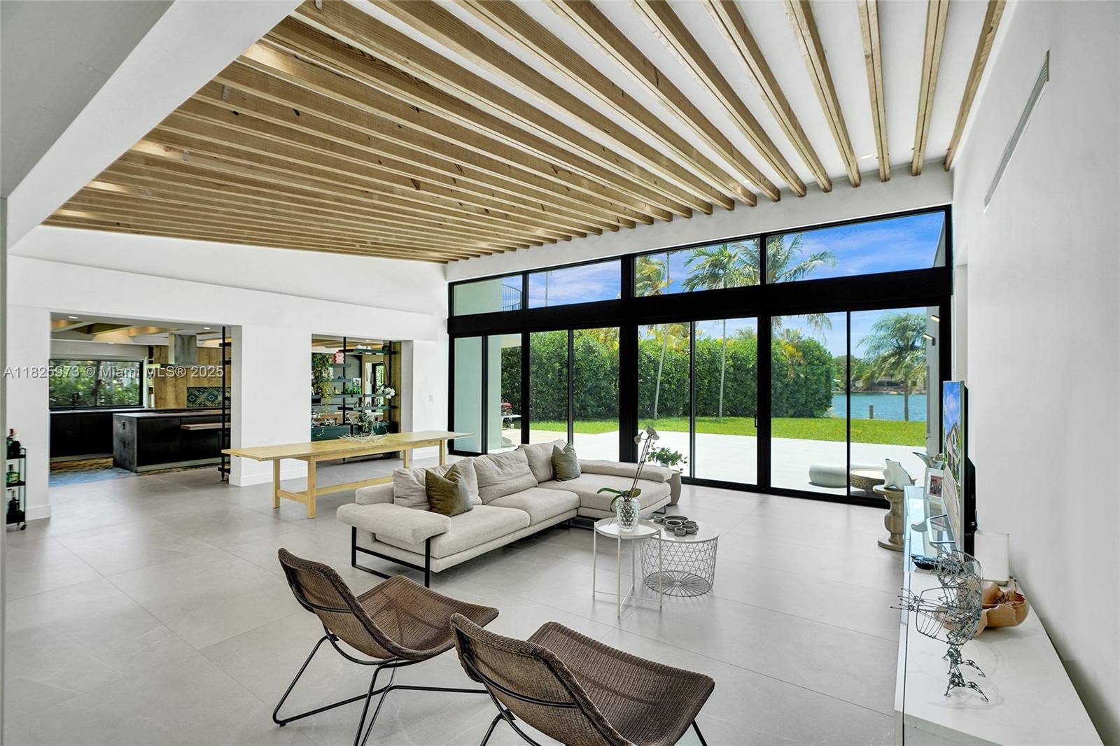 SKY LAKE - Residential