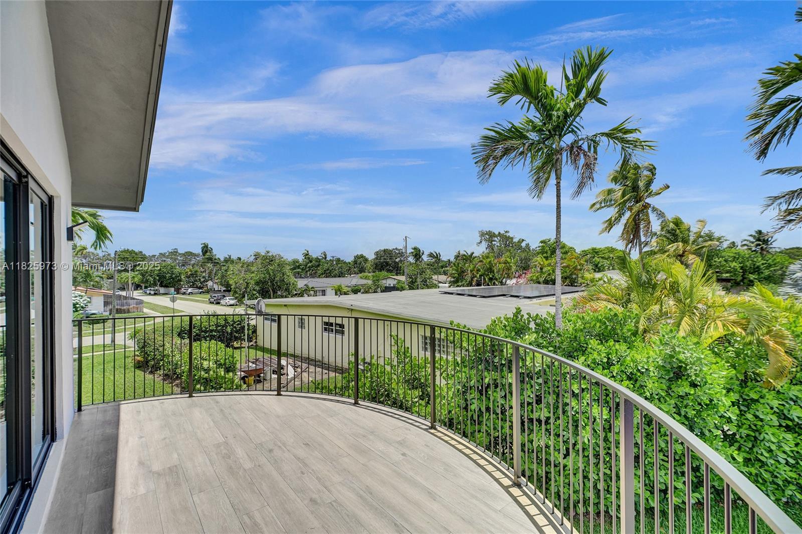 SKY LAKE - Residential