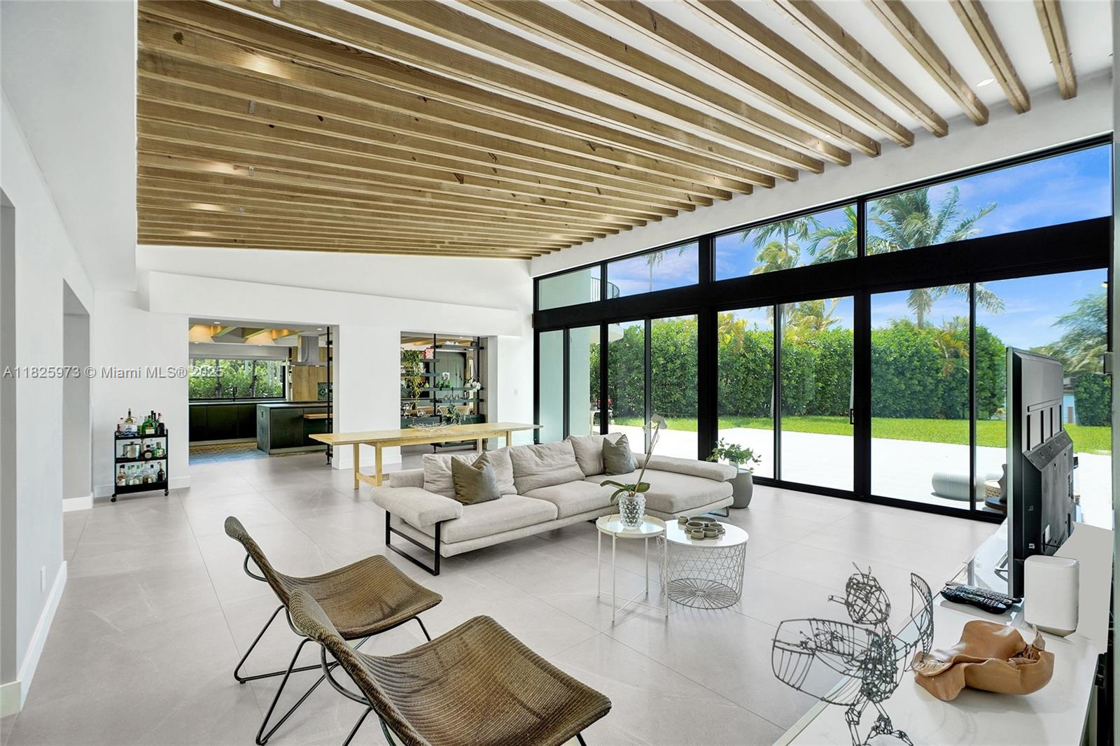 SKY LAKE - Residential