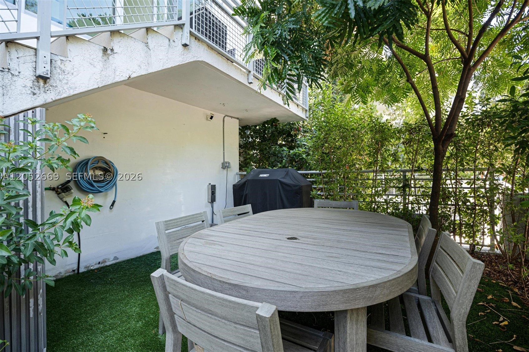 ABSOLUT CONDO - Residential