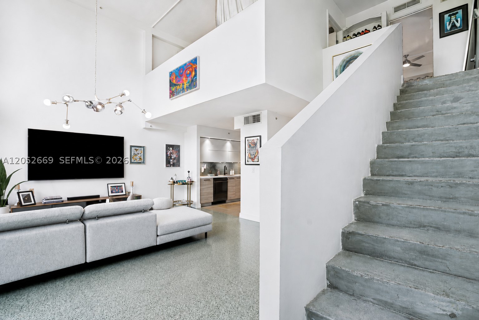 ABSOLUT CONDO - Residential