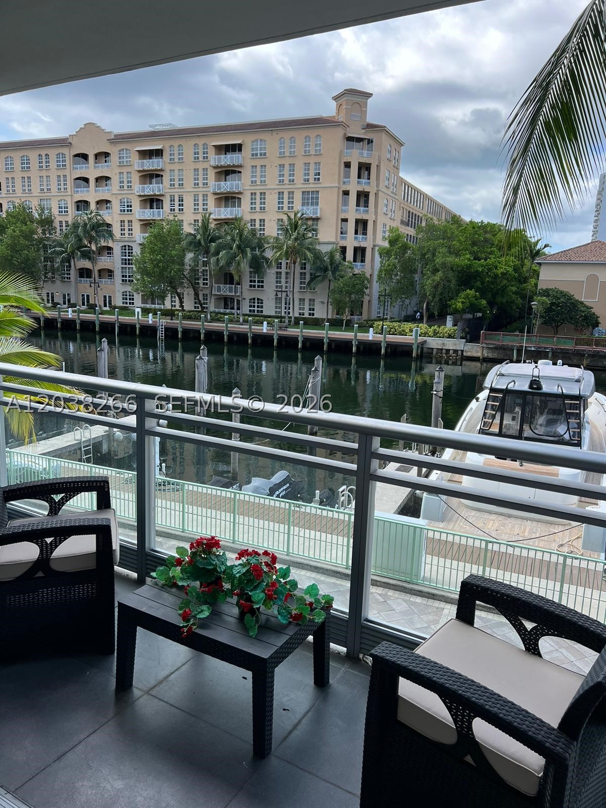 ARTECH RESIDENCES AT AVEN - Residential Lease