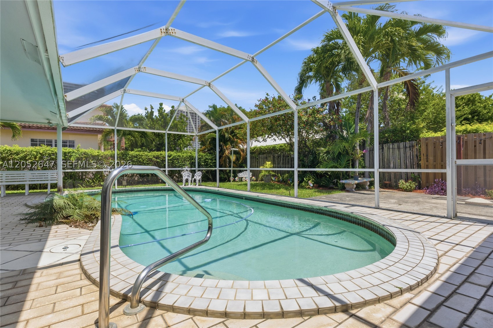 BERMUDA-RIVIERA SUB OF GAL - Residential