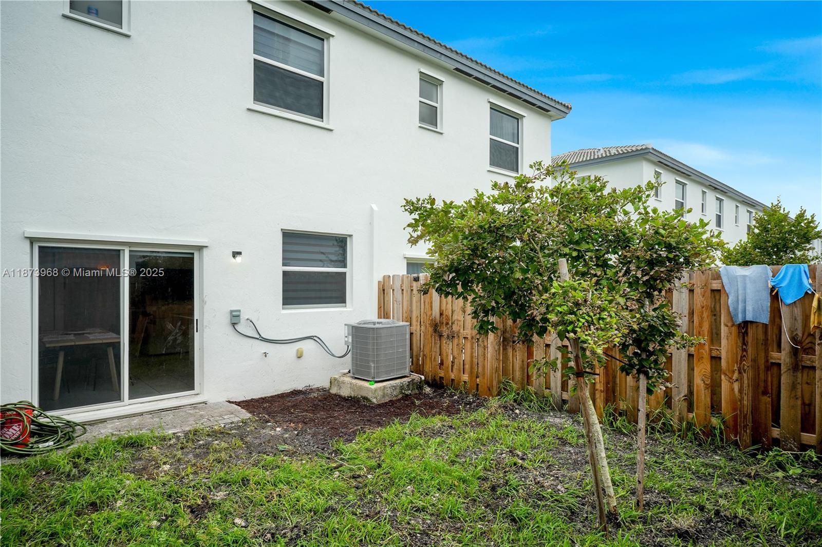 PARADISE PINES - Residential