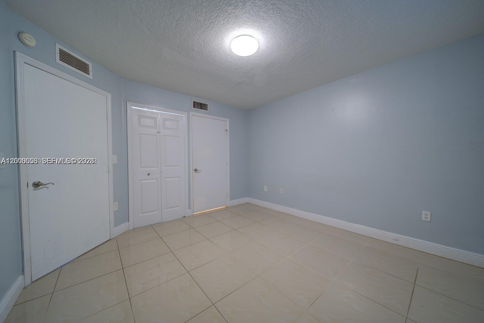 VENETIA GARDENS SOUTH CON - Residential