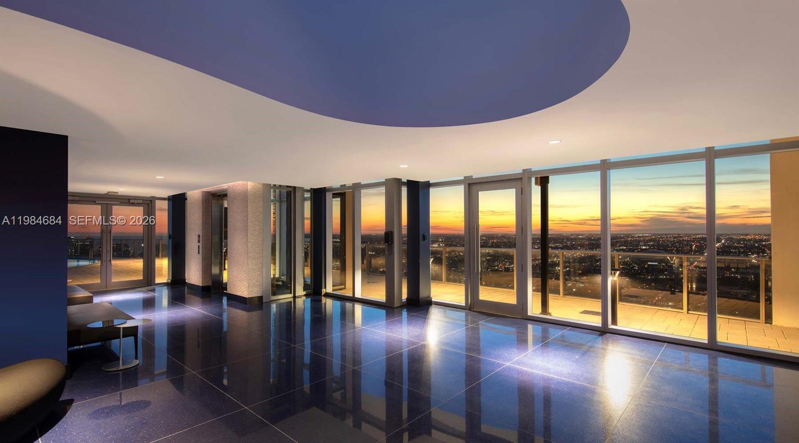 PARAMOUNT MIAMI WORLD - Residential